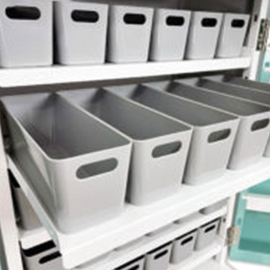 24 Tray Compact Unit Dosage Trolley Double Door&%23x3a; Key Lock (H) 1100 x (W) 730 x (D) 570mm_ME0049_2